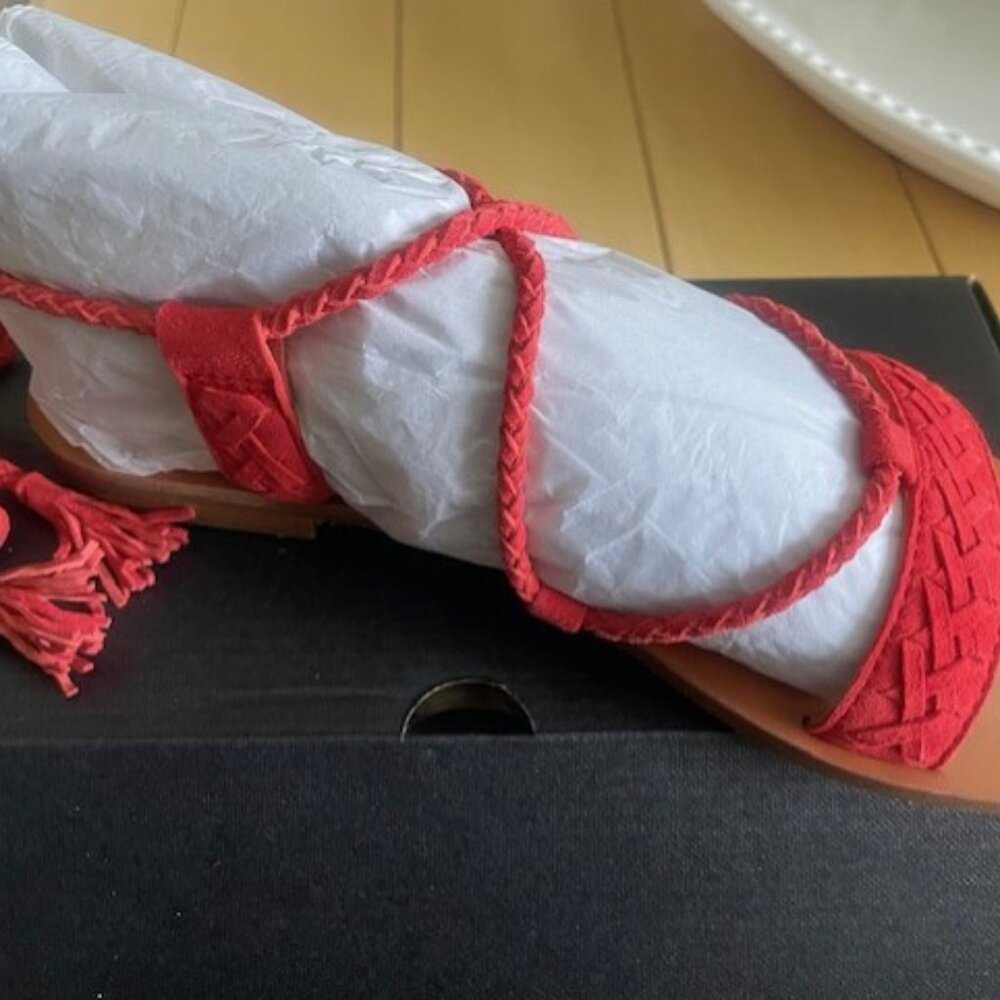 BRAND NEW Frye Ruth Whipstitch Ankle Wrap Sandals-Coral Suede & Leather - Size 8